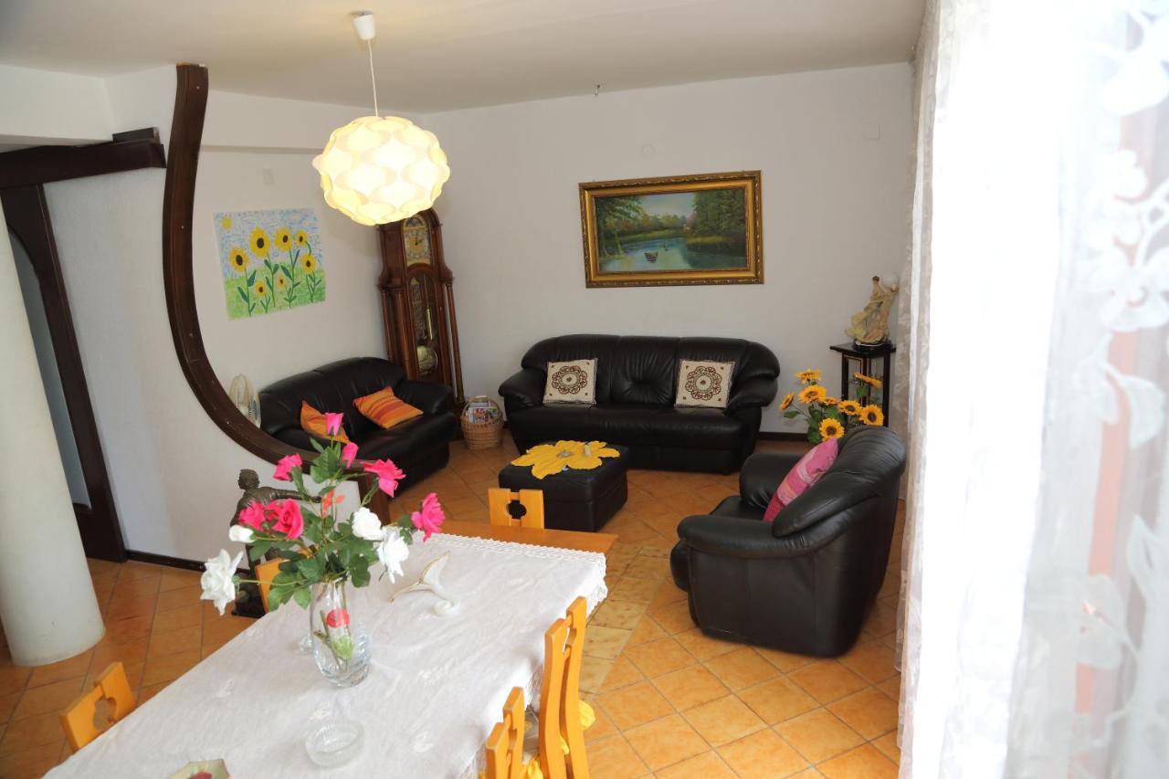 Arcobaleno Bed & Breakfast Campagna Bagian luar foto